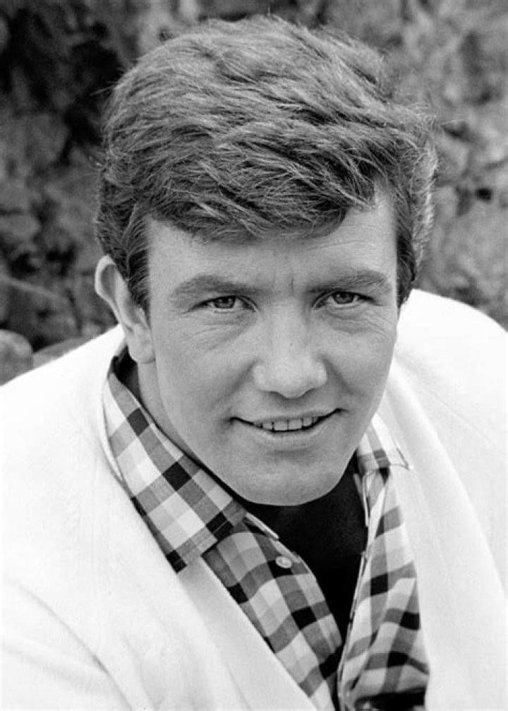 Albert Finney Height, Weight, Age, Net Worth, Spouse, Biography