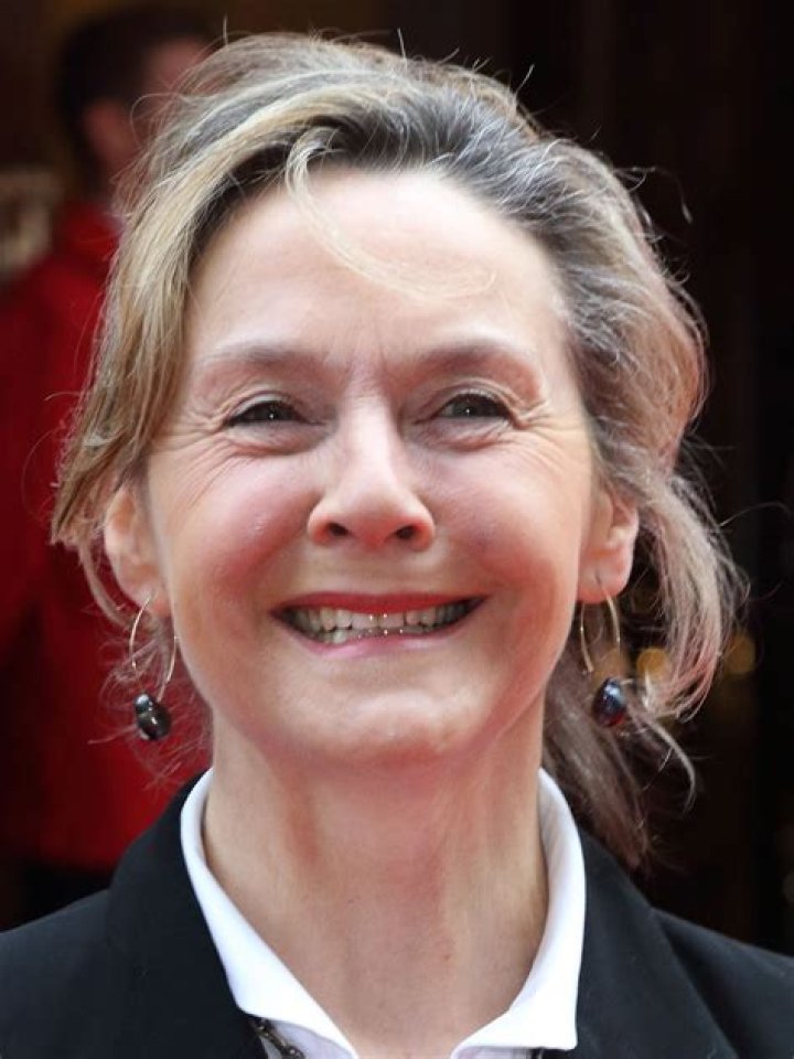 Unveiling The Life And Career Of Amanda Burton: The Actress Who Captivated Audiences