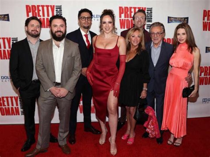 Inside the Life of Frankie Valli's Daughter ·