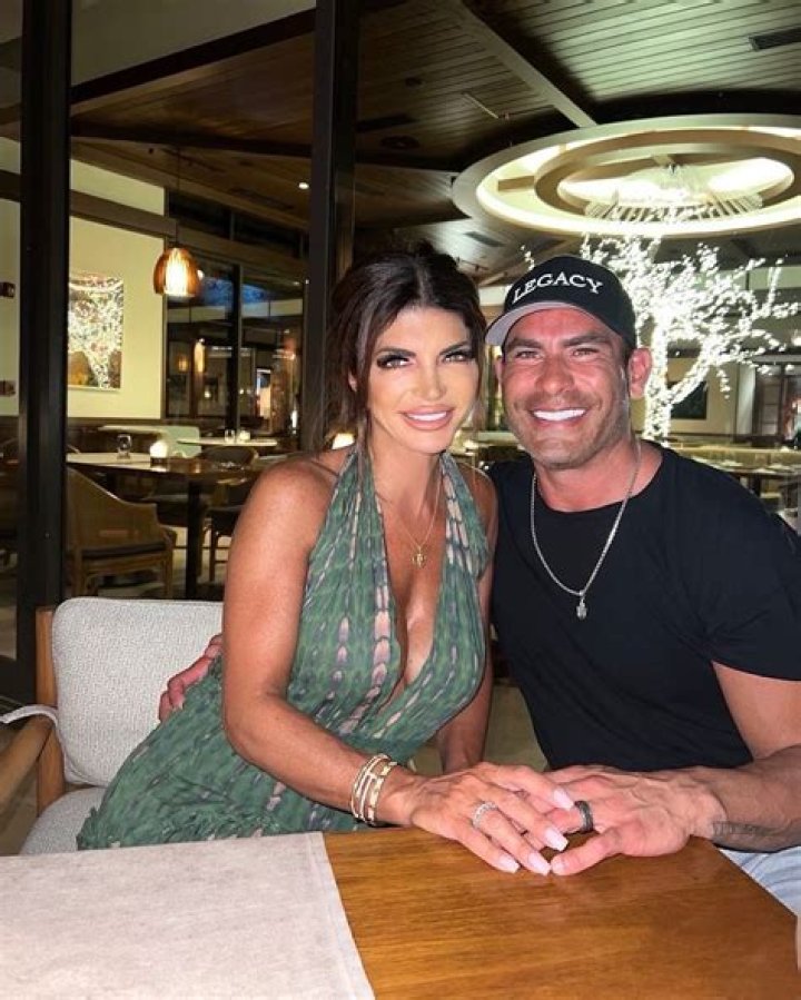 Are Teresa and Luis married? ·