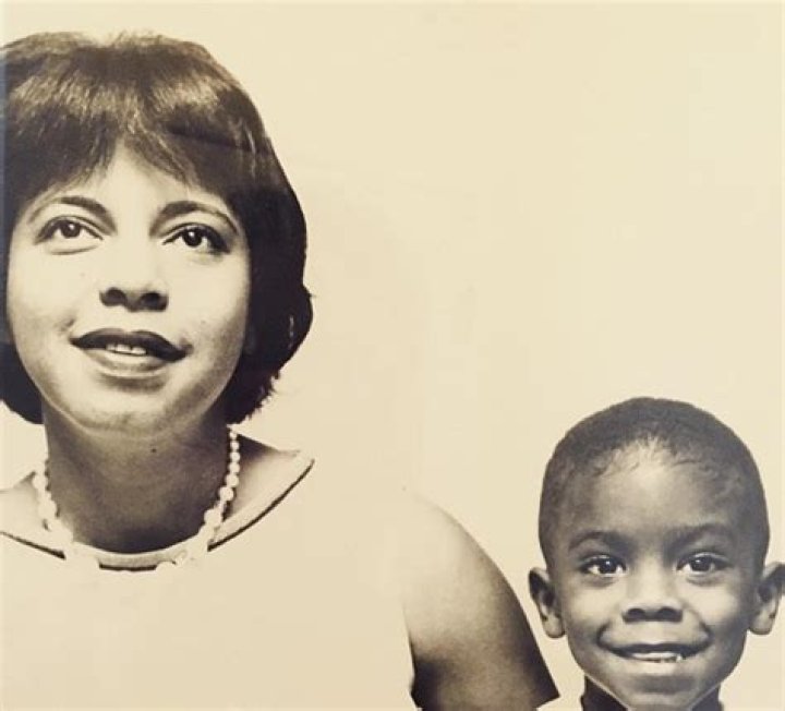 Barrett Doss family, husband, children, parents, siblings ·