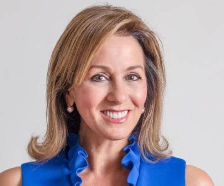 CBS News correspondent, Janet Shamlian previously worked at NBC News; Know her husband and kids. ·