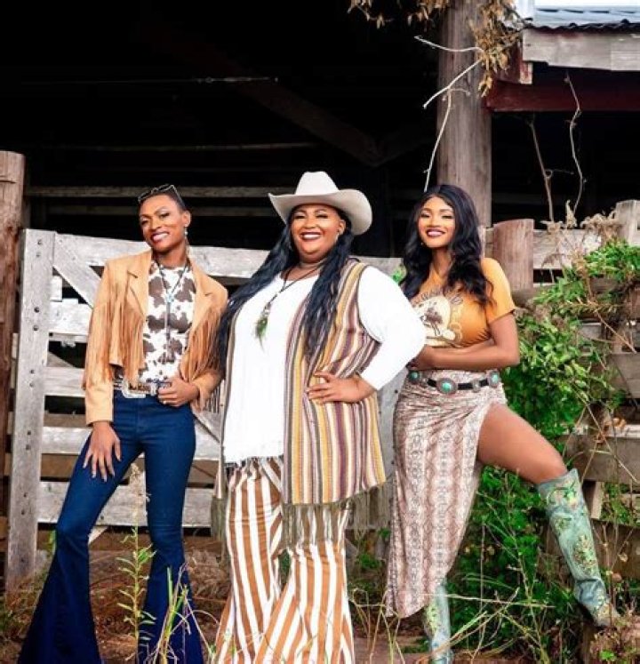 Unveiling Chapel Hart's Net Worth: The Rising Stars Of Country Music