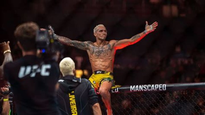 The Ultimate Charles Oliveira 4K Experience: Witness The Reigning Champion's Glory