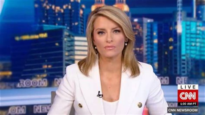 Uncover The Power And Influence Of CNN's Female Anchors