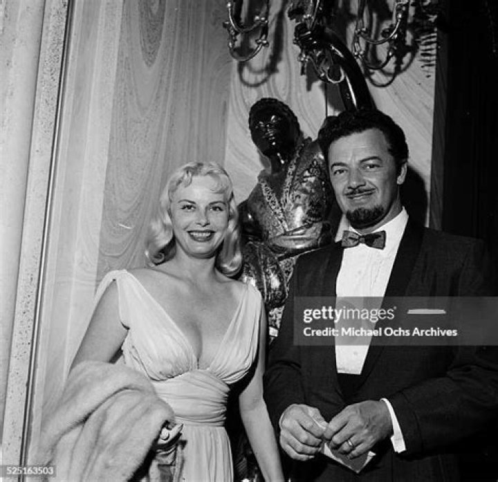 A Glimpse Into The Life Of Cornel Wilde: Stunning Photographs