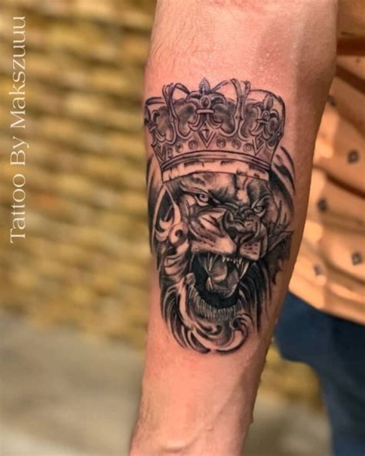 Stylish Crown Tattoo Ideas For Your Forearm