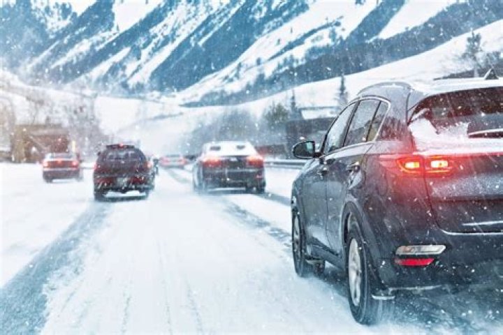 Do cars run better in cold or hot weather? ·