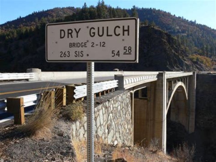 Explore The Marvelous Dry Gulch In Utah