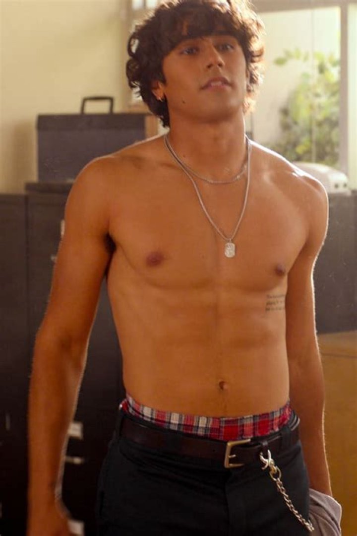 Ethan From Never Have I Ever: A Deep Dive Into His Character And Impact