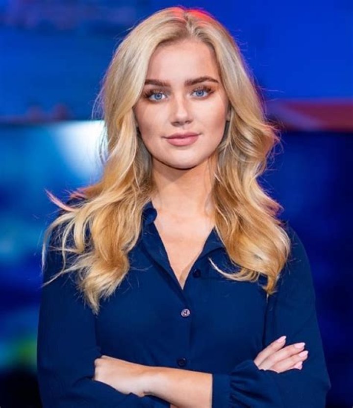 Unveil The Profound World Of Eva Vlaardingerbroek: A Journey Of Discovery