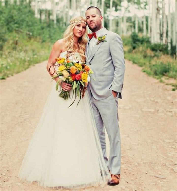 Explore HGTV Jasmine Roth's Married Life, Husband, Parents, Net Worth, & Wikipedia Details