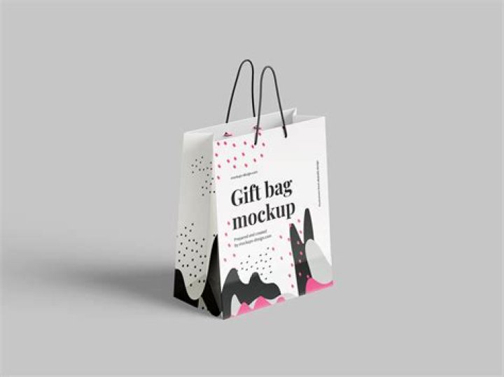 Stunning Gift Bag Mockup For Memorable Presentations