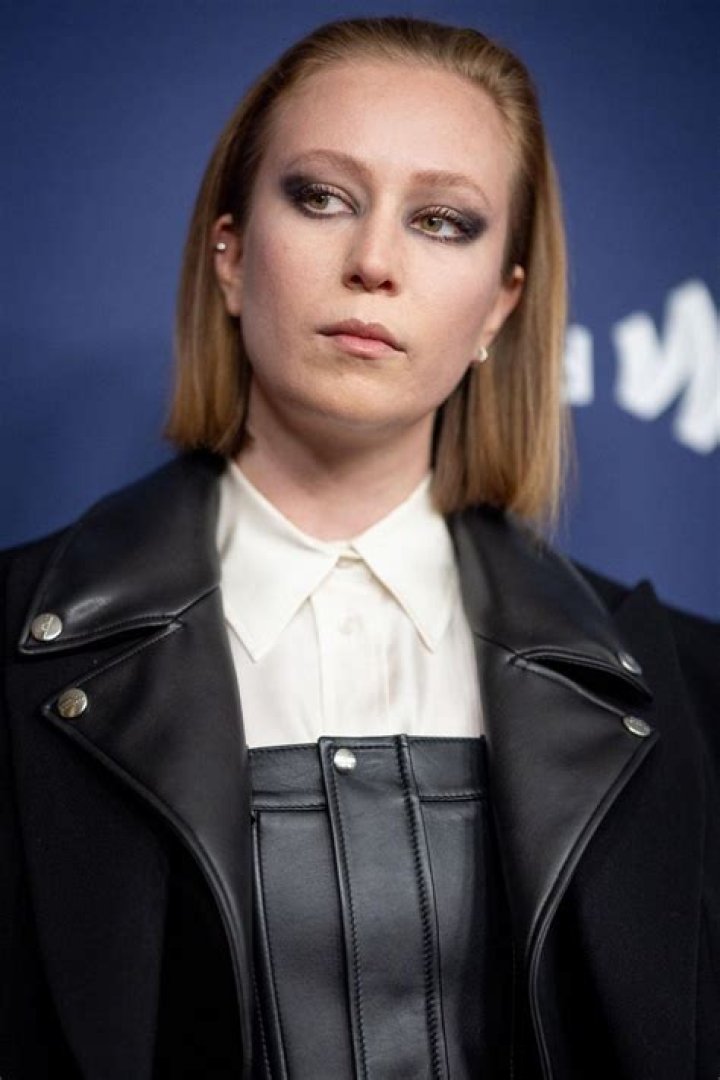 Unveiling The Charismatic Journey Of Hannah Einbinder