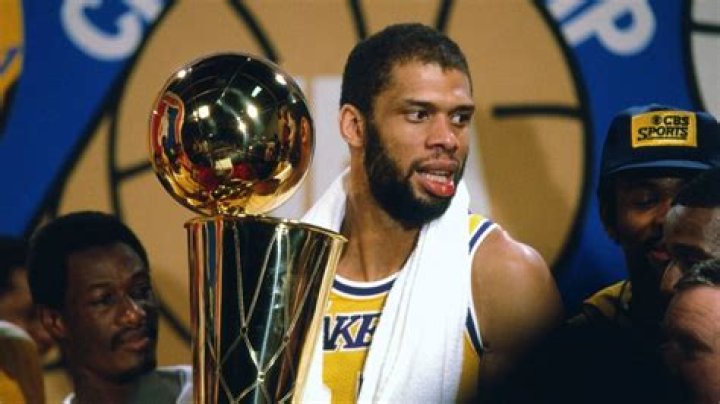 How many seasons did Kareem play? A Tribute to the NBA Legend Kareem Abdul-Jabbar:the seasons he pla ·