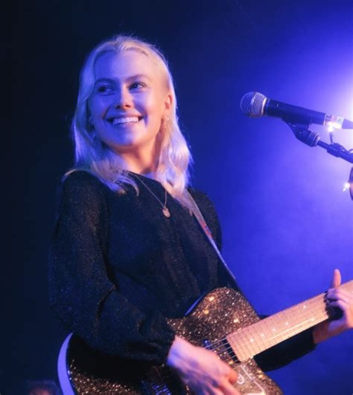 Uncover The Surprising Truth Behind Phoebe Bridgers' Height