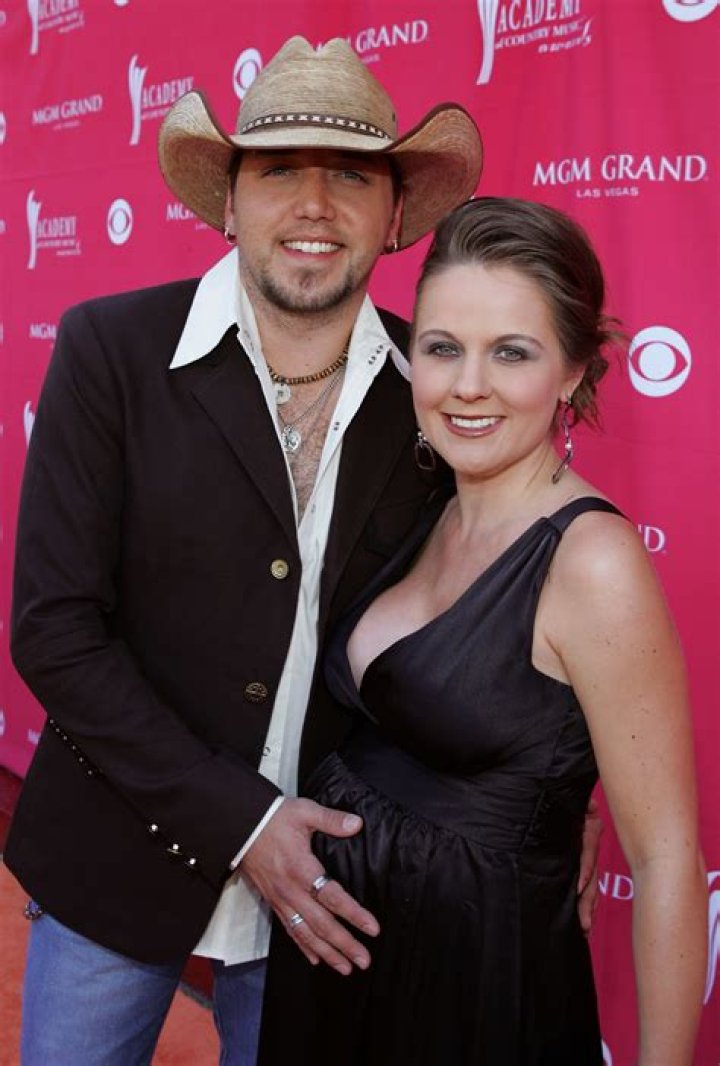 Jason Aldean And Wife Jessica: A Country Power Couple