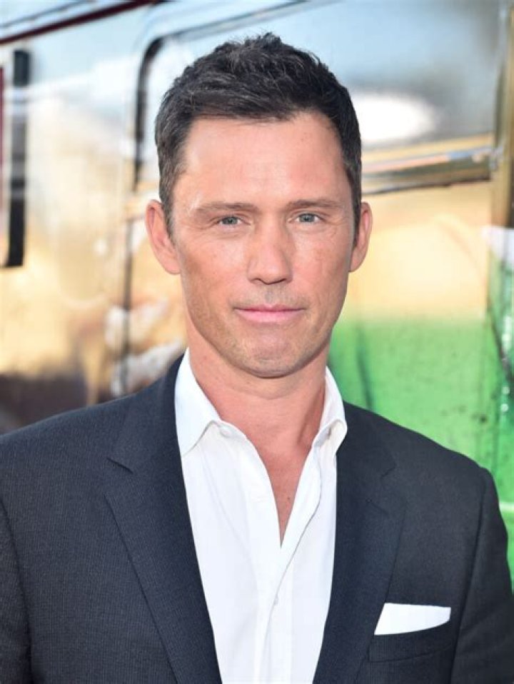 Unveiling The Multifaceted Career Of Jeffrey Donovan