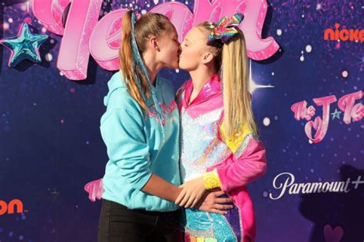 All You Need To Know About The Age Difference Between Jojo Siwa And Kylie Prew