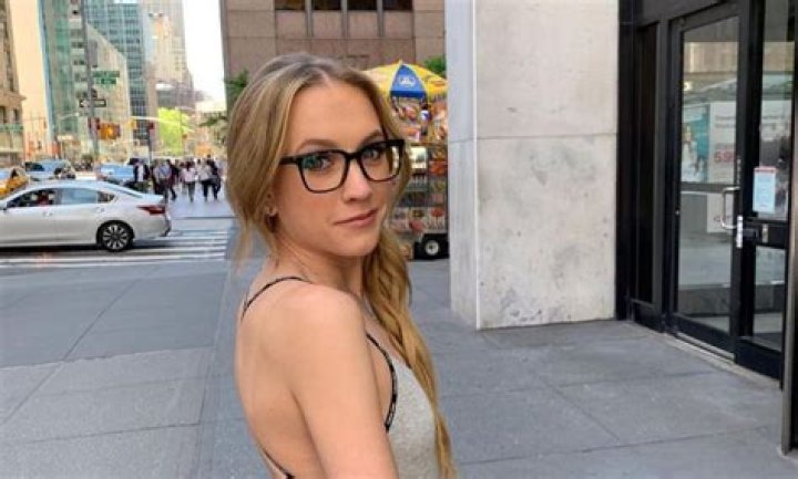 Unveiling Kat Timpf's Fox Salary: Insights Into Media Stardom