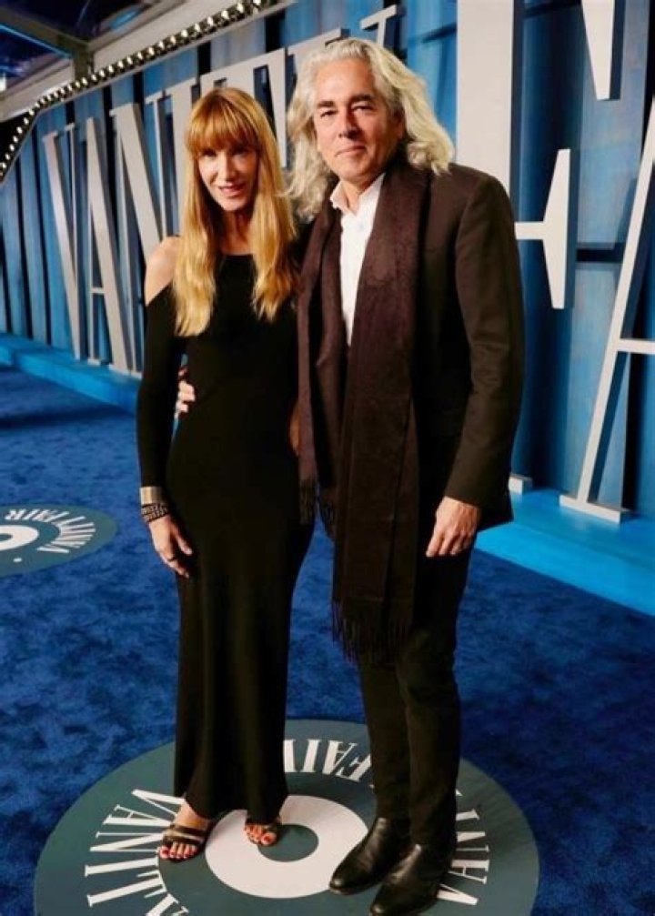 Kelly Lynch Height, Weight, Age, Family, Spouse, Biography, Facts