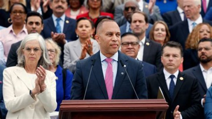 Kennisandra Arciniegas-Jeffries Wiki, Bio (Hakeem Jeffries Wife Age) Net Worth ·