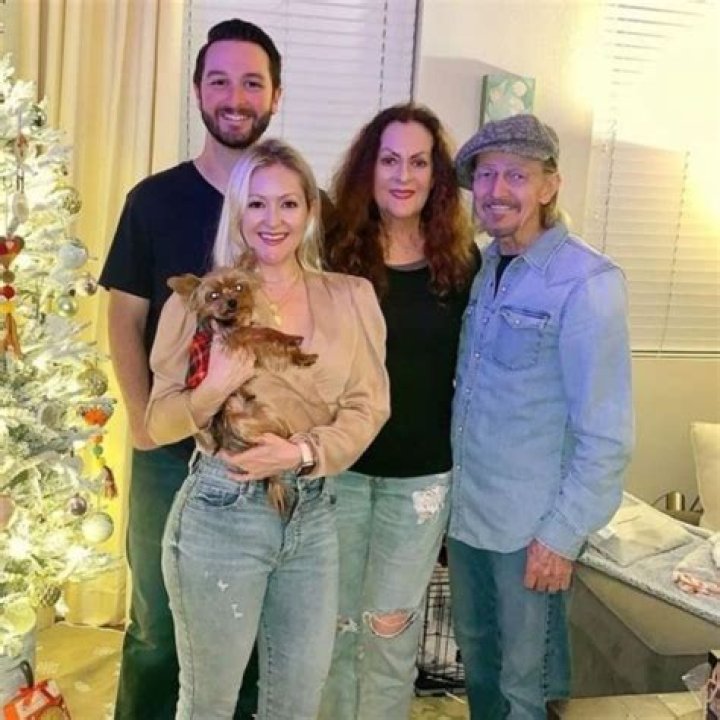 Facts About Ted Neeley's Wife ·