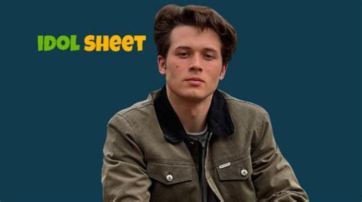 Leo Howard - Bio, Age, Net Worth, Single, Nationality, Body Measurement, Career