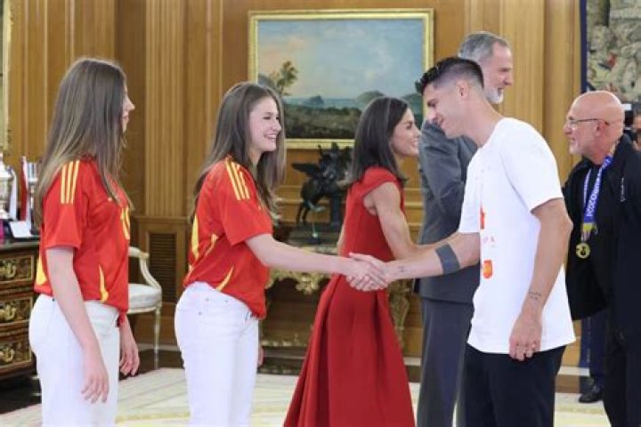 Leonor De Borbón Gavi: A Glimpse Into Royalty