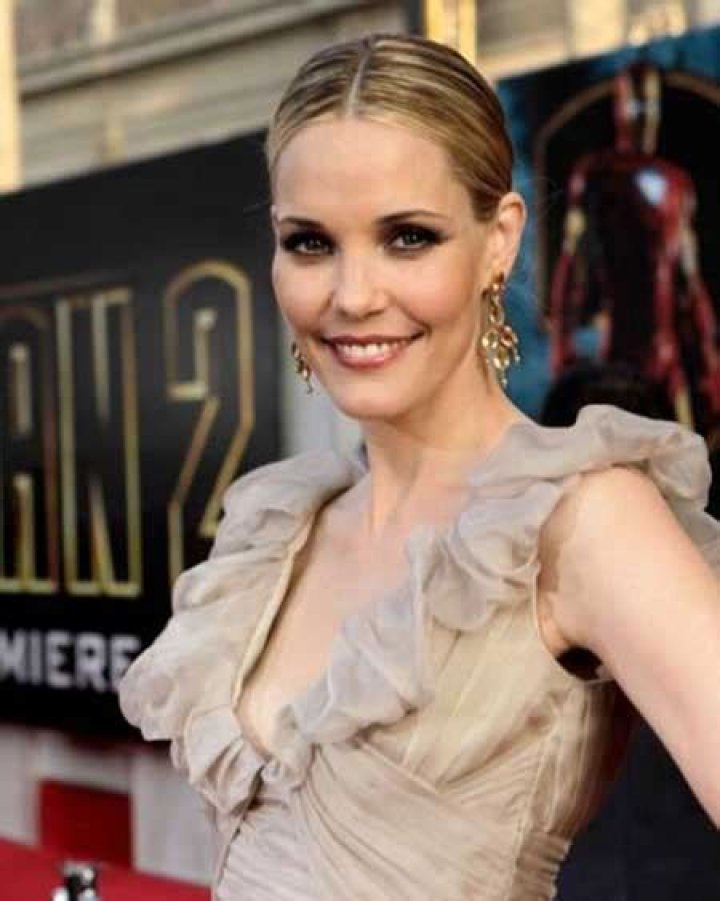 Unveiling The Untold Story Of Leslie Bibb And Leslie Knipfing