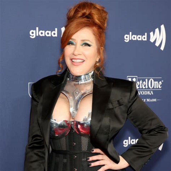 Discover Lisa Ann Walter's Soulmate: A Guide To Her Spouse