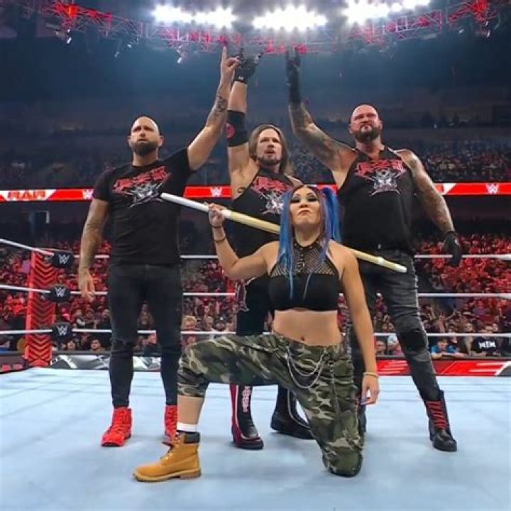 Age, height, weight, wife ·