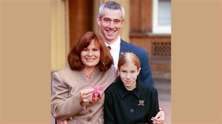 Maisie Mae Roffey, Julie Walters' daughter ·