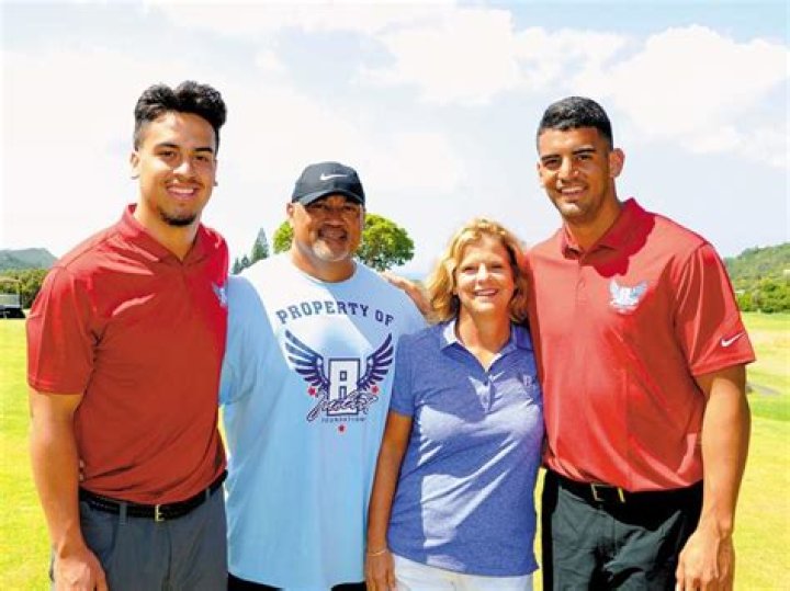 Meet Toa And Alana Deppe-Mariota ·