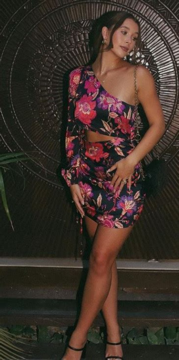 Discover The Secrets Of Marissa Mowry's Height