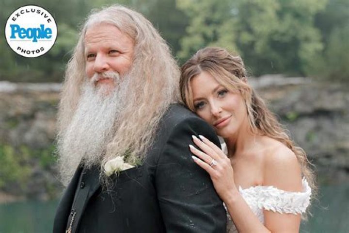 Explore Jamey Johnson's Wedding Bliss