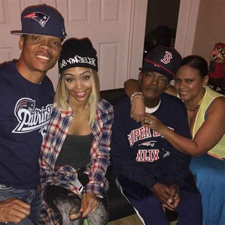 Music Manager Brooke Payne stable married life with wife Amelia Payne; Did he suffer a heart attack? ·