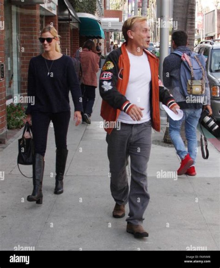 Nadine Kary Age: 10 Facts On Robert Kneppers Wife