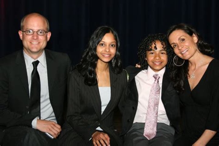 Noah Gray-Cabey family, wife, children, parents, siblings ·