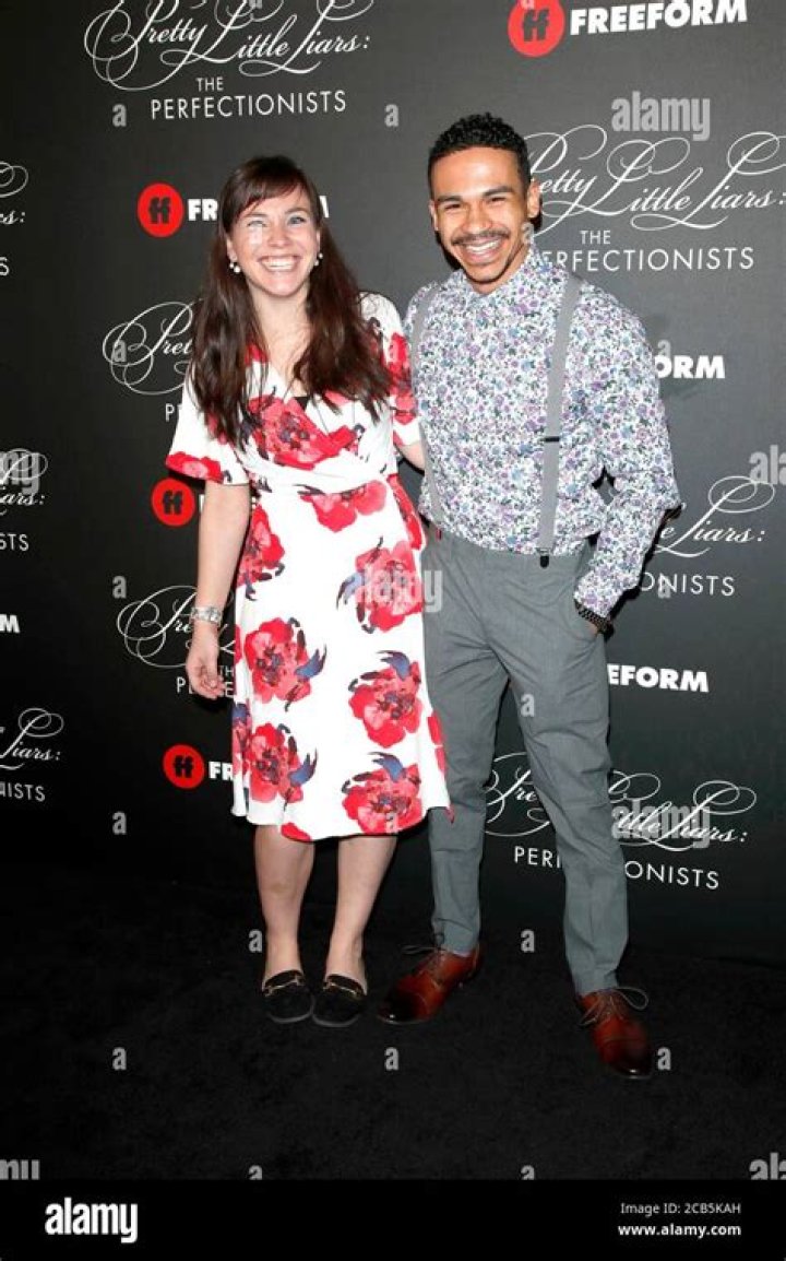 Noah Gray-Cabey's Relationships: Unveiling The Hidden Connections