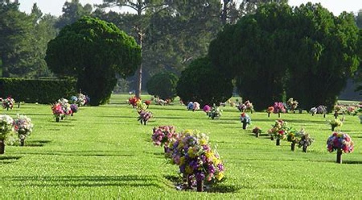 Find Peace At Palatka Memorial Gardens: Tranquil Burial Grounds | Memoriam