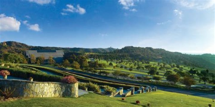 Rose Hills Office: Your Destination For Professionalism And Convenience