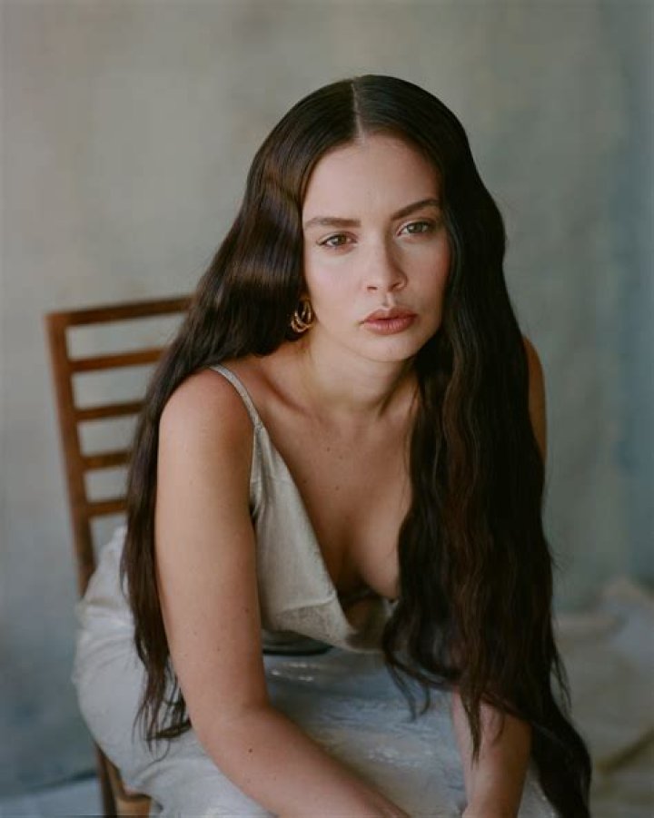 Unveiling The Enigmatic World Of Sabrina Claudio