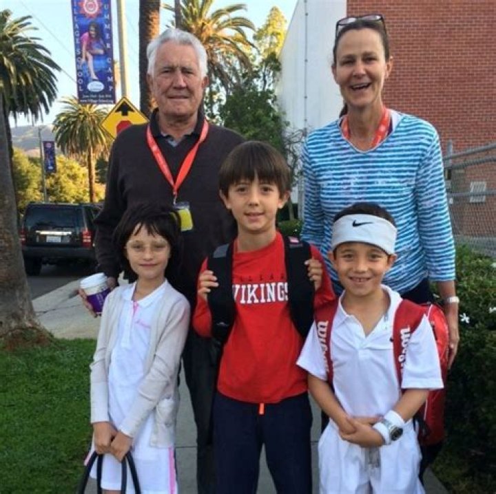 Facts About George Lazenby's Son ·