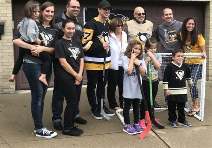 Who Are Sidney Crosby's Kids? - Family Details Explored