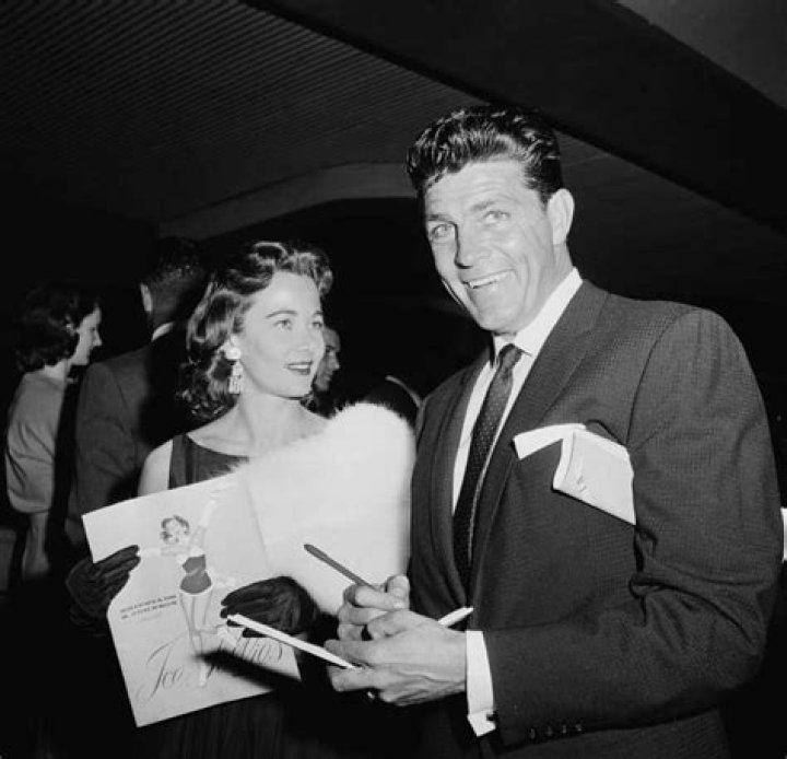 Unveiling The Story Behind "Susan Dee Robbins Obituary": Discoveries And Insights Await