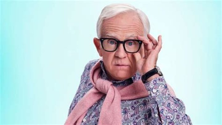 What happened to Leslie Jordan's father? Plane crash explained
