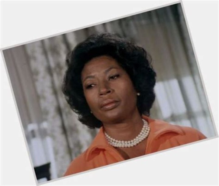 Where is Lynn Hamilton Now? Is She Dead or Alive? Net Worth, Bio correo