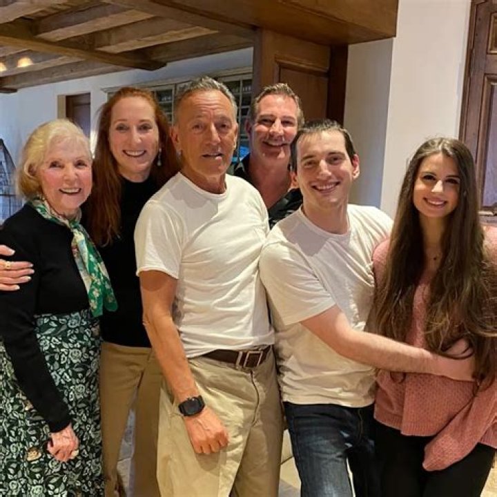 Unveiling The Mystery: Who Is Alana Springsteen's Parents?