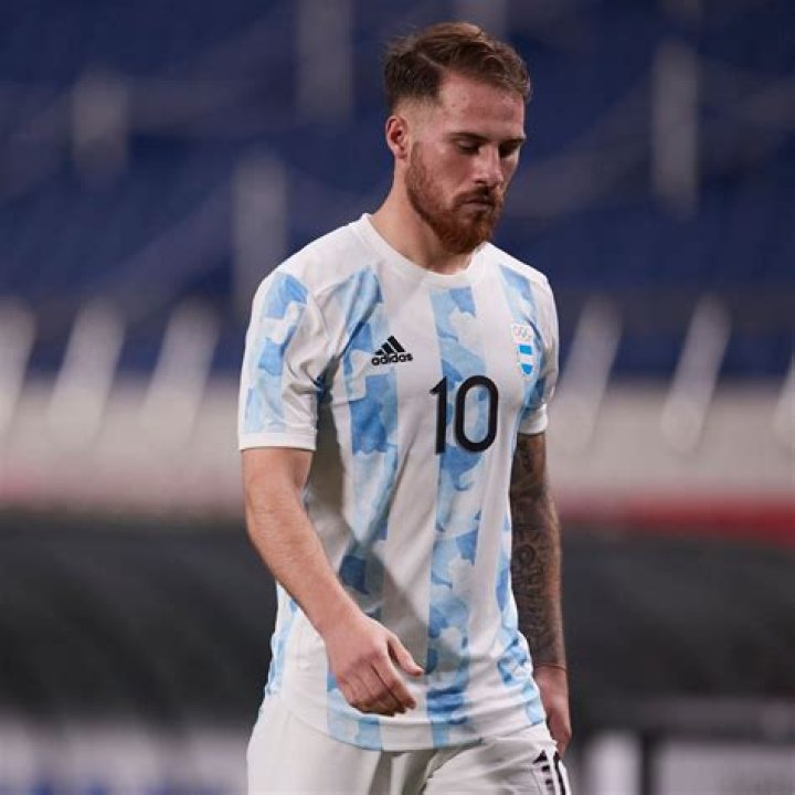 Who is Carlos Mac Allister? ·